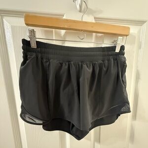 Lululemon Hotty Hot Shorts 2.5" — Black 🖤